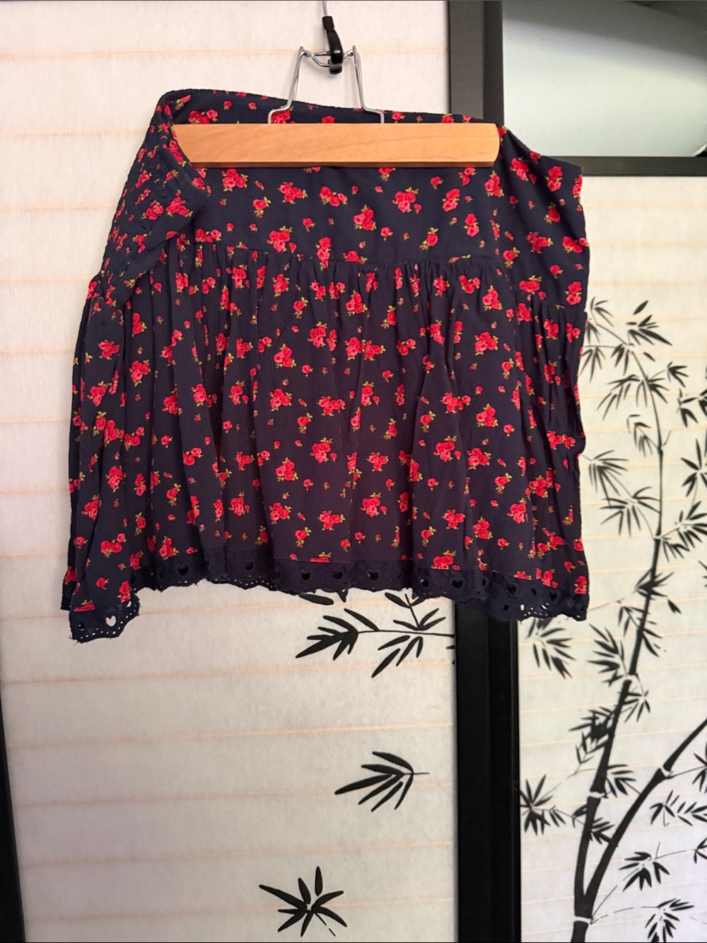 American Eagle Outfitters Navy Skater Mini skort with Red Floral Print